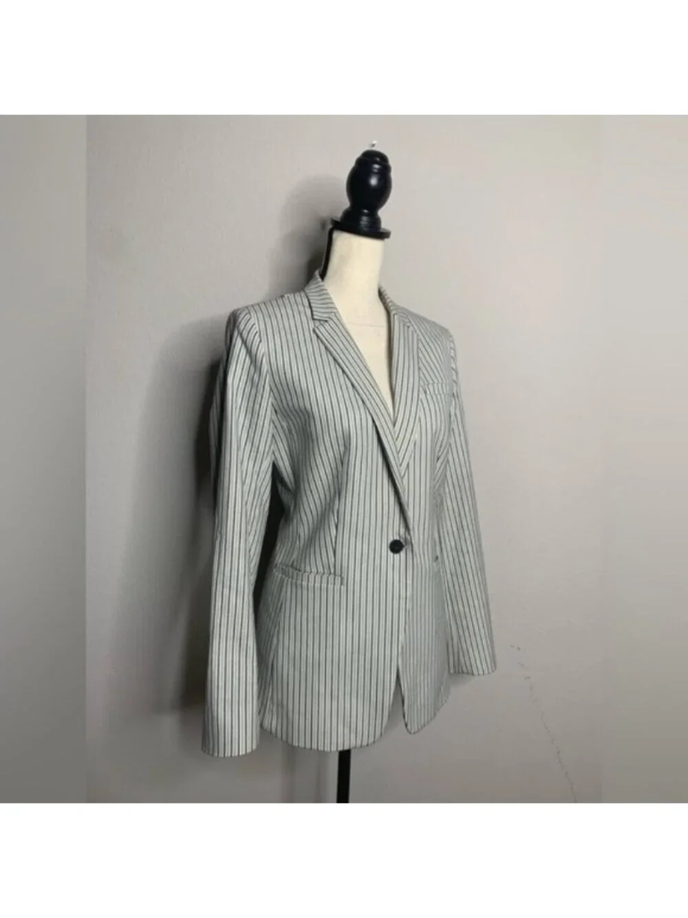 Banana Republic Pinstriped Plaid Single Breasted Blazer - Picture 2 of 15